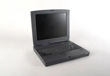 Image: Laptop Computer Toshiba Tecra 8000