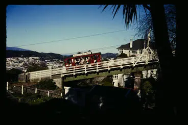 Cable Car first viaduct from Kelburn Image: Cable Car first viaduct from Kelburn