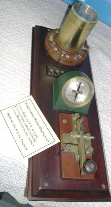 Image: Morse Telegraph Set