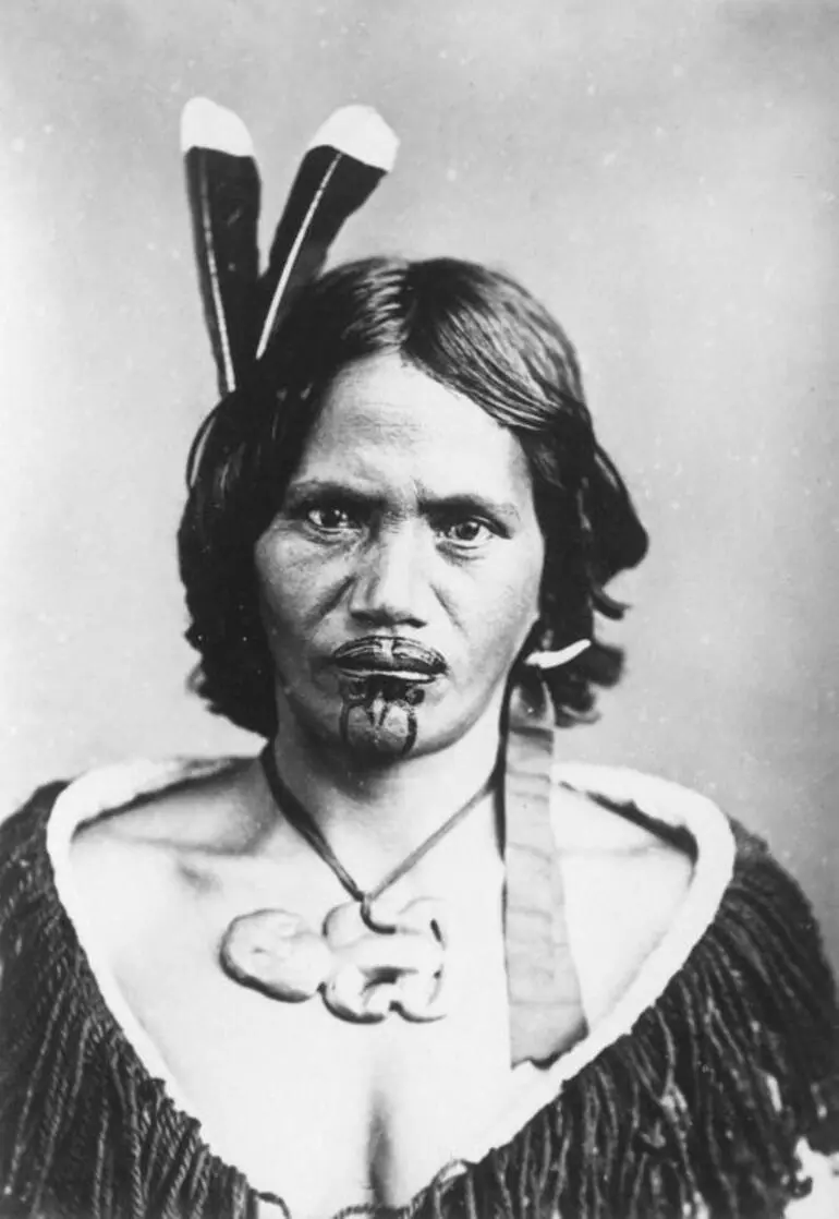 Image: A portrait of a Māori woman