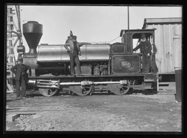 Locomotive #257, thought to be at Ongarue Image: Locomotive #257, thought to be at Ongarue