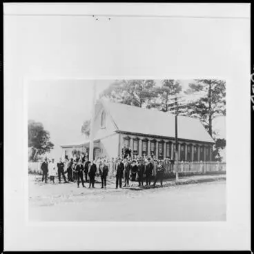 Prof. Sir Ernest Rutherford visits his old school at Havelock Image: Prof. Sir Ernest Rutherford visits his old school at Havelock