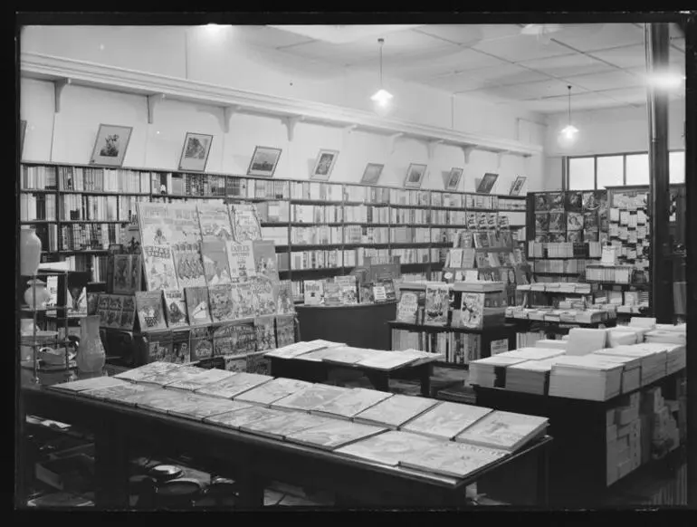 Image: Hounsells, bookshop