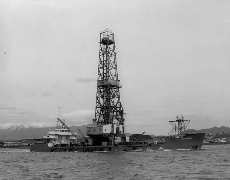 Image: Photograph album of visit by Hon. D. S. Thomson to the Discoverer II oil rig