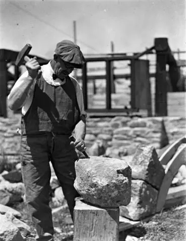 Image: John Barr hewing stone for the construction of 'Wilkinson's Castle'