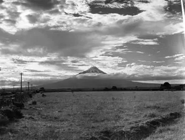 Image: Mount Taranaki