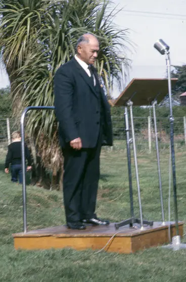 Battle of Turuturu Mōkai centennial, male speaker, Hāwera Image: Battle of Turuturu Mōkai centennial, male speaker, Hāwera
