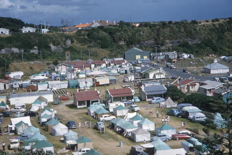 Image: Opunake beach, camp site, Opunake