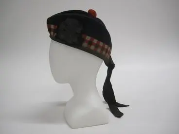 Scottish Glengarry Cap Image: Scottish Glengarry Cap