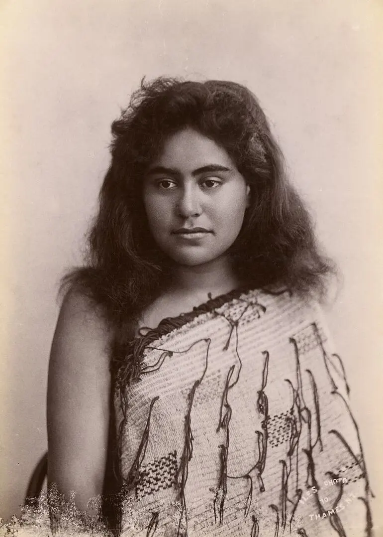 Image: Maori woman, New Zealand, c.1893-1895