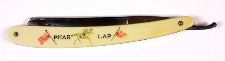 Image: Cut Throat Razor - Phar Lap Theme, J. Dirlam & Sons, 1930s