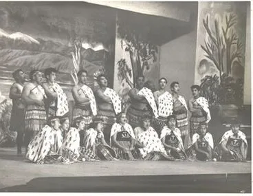 Image: Muaupoko kapa Haka