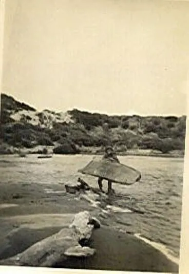 Image: Whitbaiting at Hokio Beach