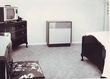 Image: Night-store Heater - Bedroom, early 1960's