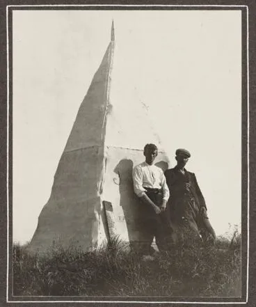 Image: Trig station on Mount Dundas, Tararua Ranges 1911.jpeg