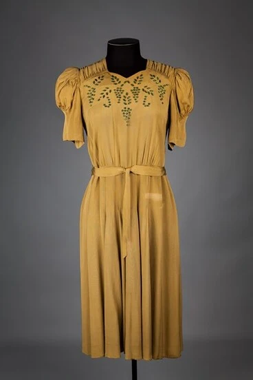 Image: Mustard dress with short leg-of-mutton sleeve