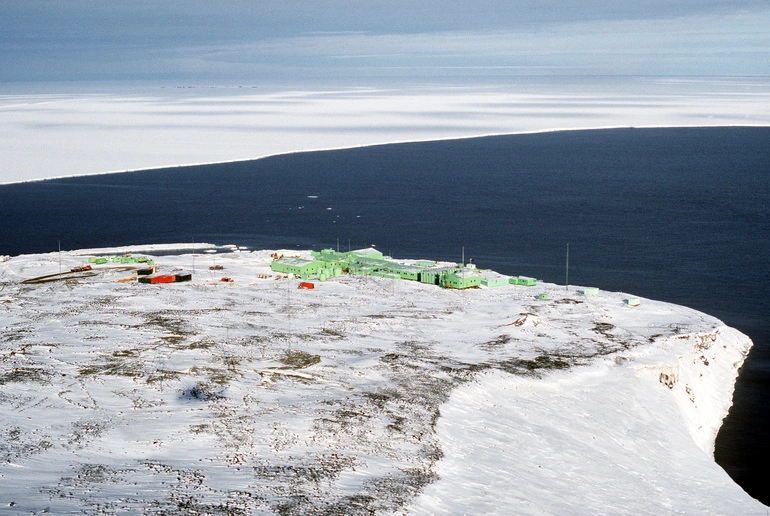 Image: A view of Scott Base, a research facility operated by New Zealand