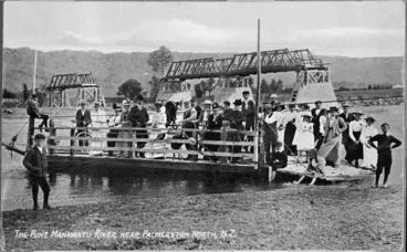 Image: Passengers on punt on the Manawatu River at Ashhurst