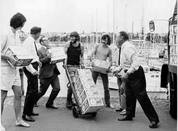 Auckland Harbour - loading Bass beer Image: Auckland Harbour - loading Bass beer