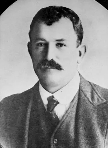 Charles Lewis Innes Image: Charles Lewis Innes