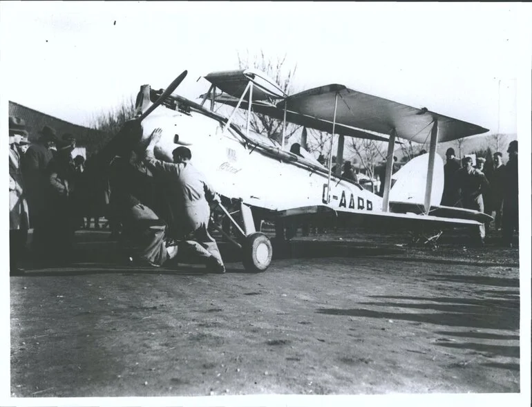 Jean Batten's world record solo flight to NZ by Zokoroa - DigitalNZ