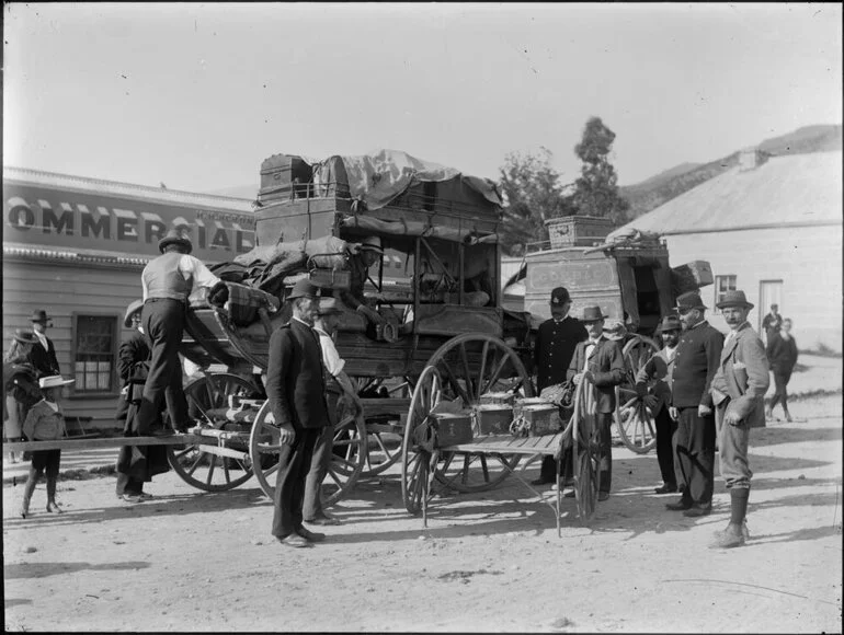 Image: The last Central Otago (Queenstown-Lawrence) Gold Escort, Cobb and Co. coach changing horse at Roxburgh