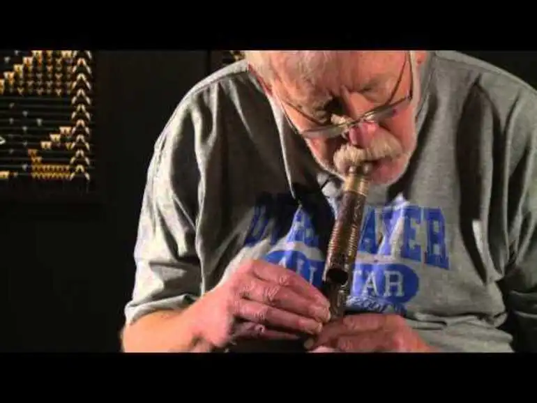 Image: Richard Nunns playing the pūtōrino