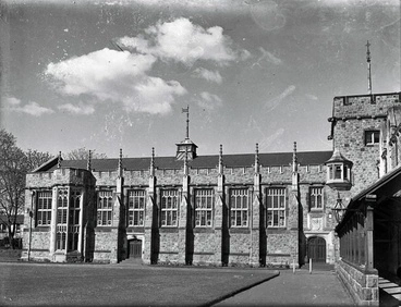 Education. School. Christ's College Anglican Private School. Dining Hall. Rolleston Avenue, Christchurch, Canterbury, New Zealand. Image: Education. School. Christ's College Anglican Private School. Dining Hall. Rolleston Avenue, Christchurch, Canterbury, New Zealand.