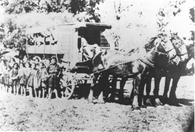 Image: Horse Drawn School Bus