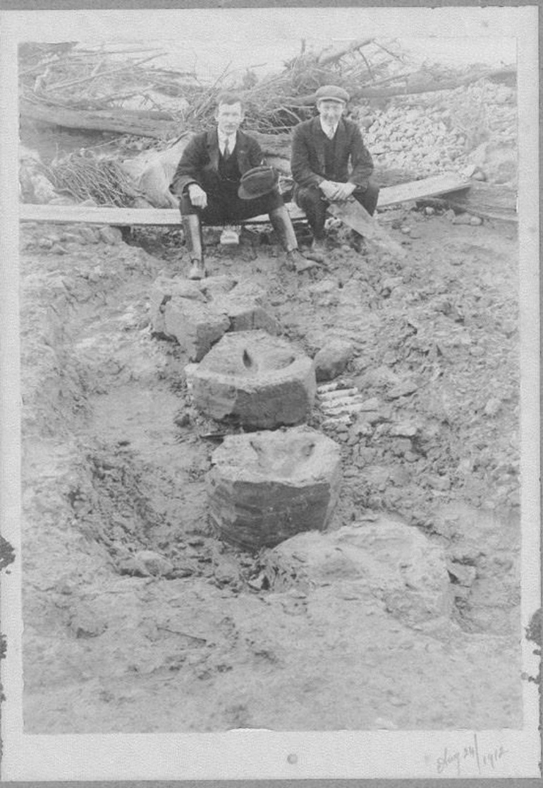 Image: Black and white photograph of Moa footprints