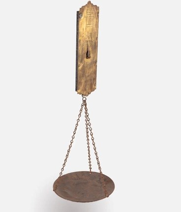 Scales, Spring Balance with Tray Image: Scales, Spring Balance with Tray
