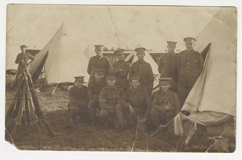 Image: Photograph, Soldiers