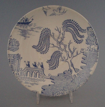 Image: Saucer - Willow pattern