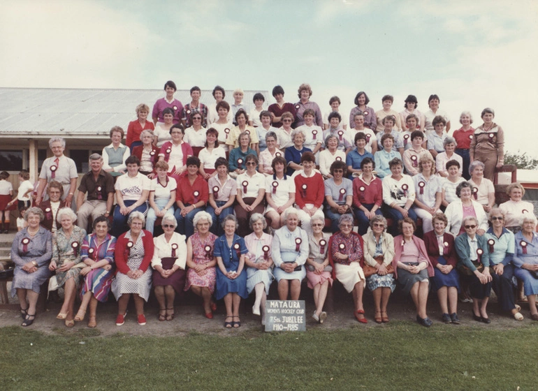 Image: Photograph [Mataura Women's Hockey Club 75th Jubilee, 1985]