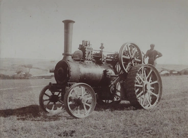 Image: Photograph [Traction Engine on farm]