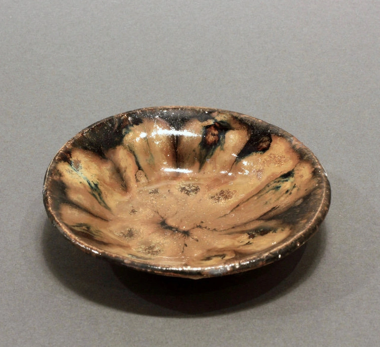 Image: Shallow dish