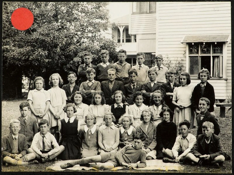 Image: Meadow School Students in 1938