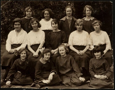 Tea Dresses 1924 Image: Tea Dresses 1924