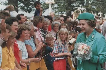 Image: Queen Elizabeth in Napier 1986