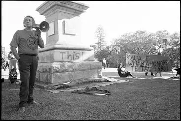 Image: Sesquicentennial demonstration, Albert Park, 1990