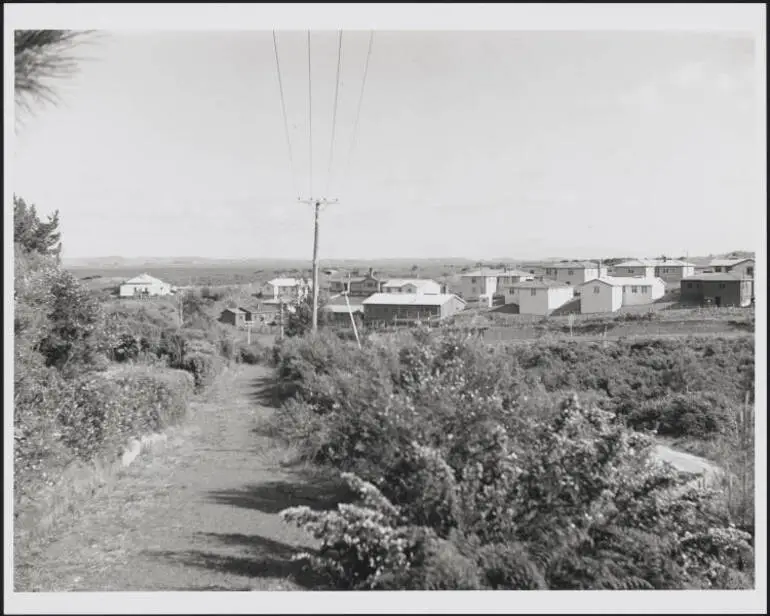 Image: Castor Bay Battery army barracks, 1944