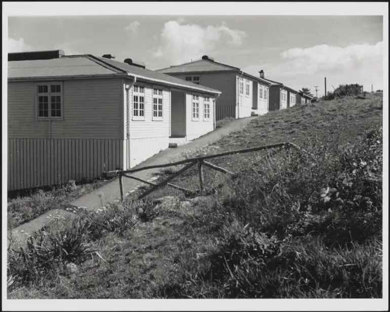 Image: Castor Bay Battery camp, 1944