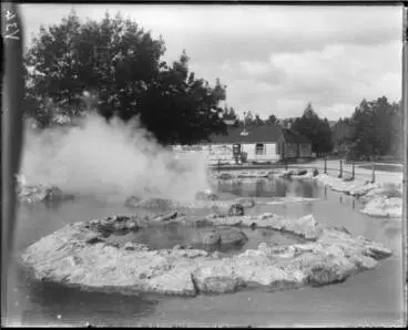 Malfroy Geyser, Government Gardens, Rotorua, 1909 Image: Malfroy Geyser, Government Gardens, Rotorua, 1909