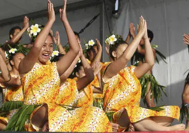 Image: Onehunga High School students perfroming at the 2015 ASB Polyfest.