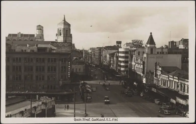 Image: Queen Street, Auckland