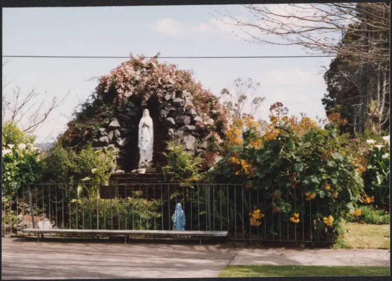 Image: St Mary's Catholic Church, Avondale, 1990