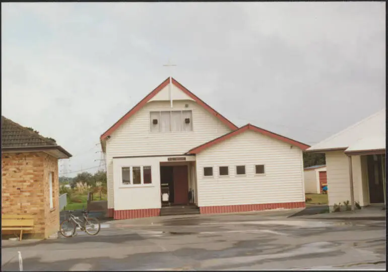 Image: Te Whau Hall, Avondale, 1990