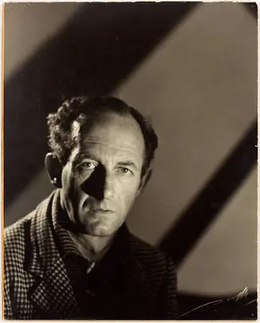 Image: A R D Fairburn, 1940s