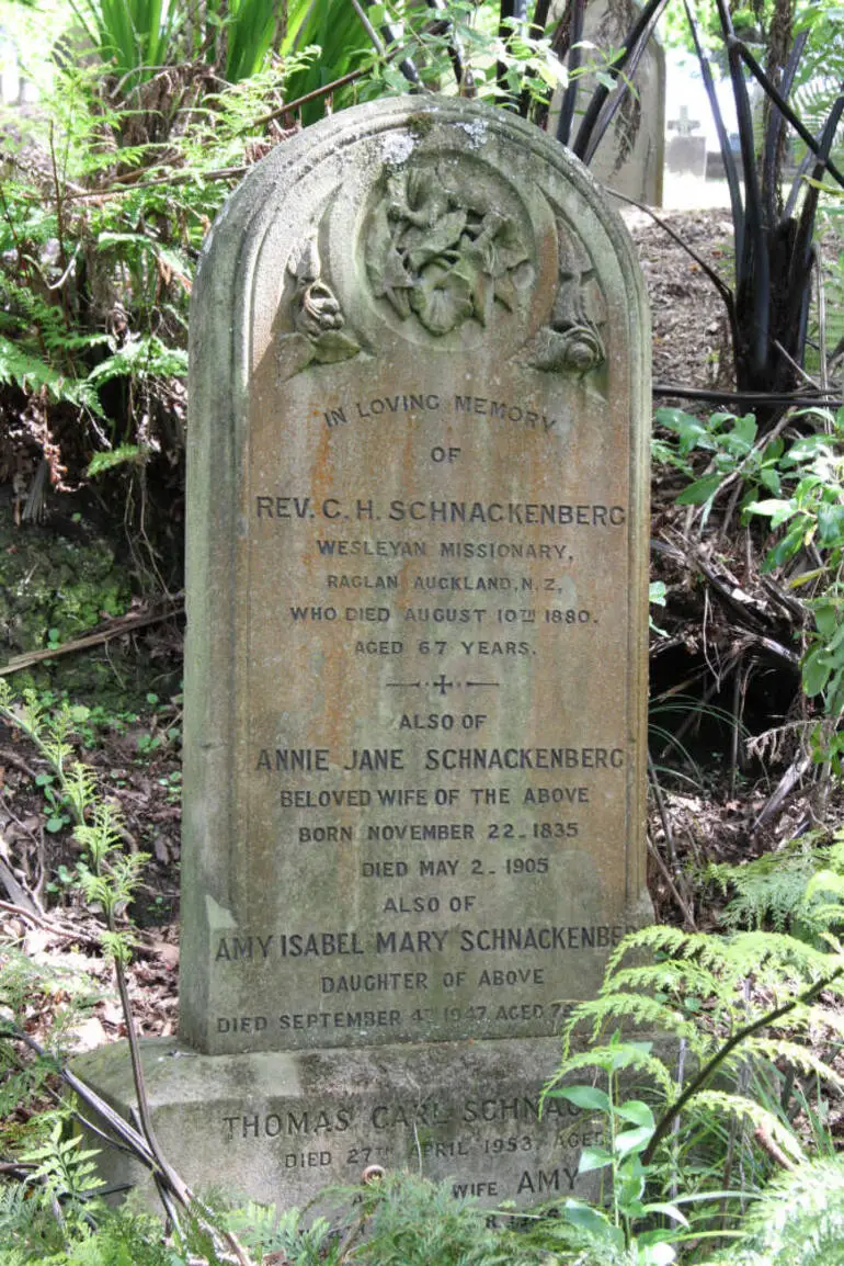 Image: Symonds Street Cemetery gravestone, 2010