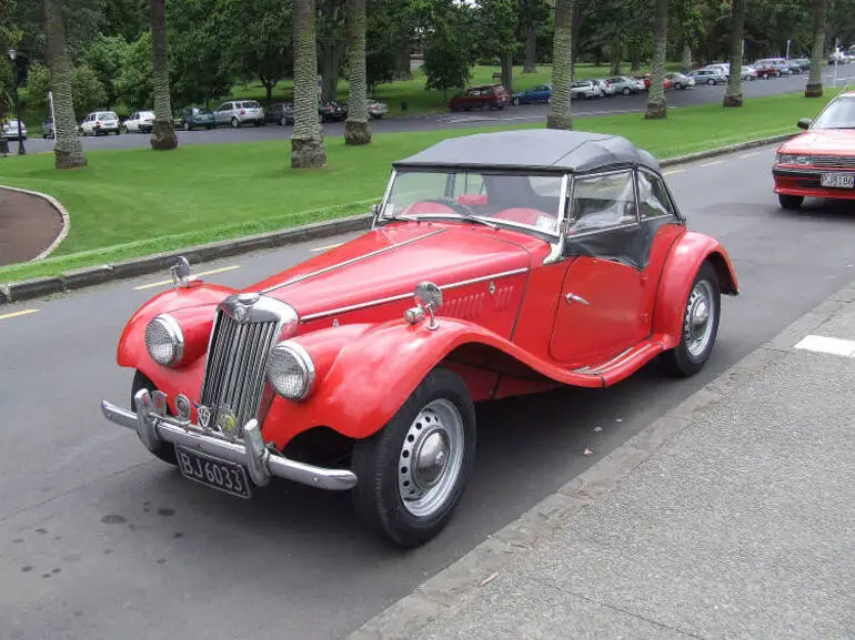 Image: MG car in the Auckland Domain, 2006